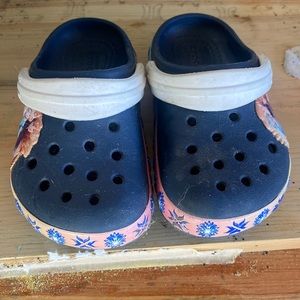 Toddler size 7 Disney Frozen Crocs